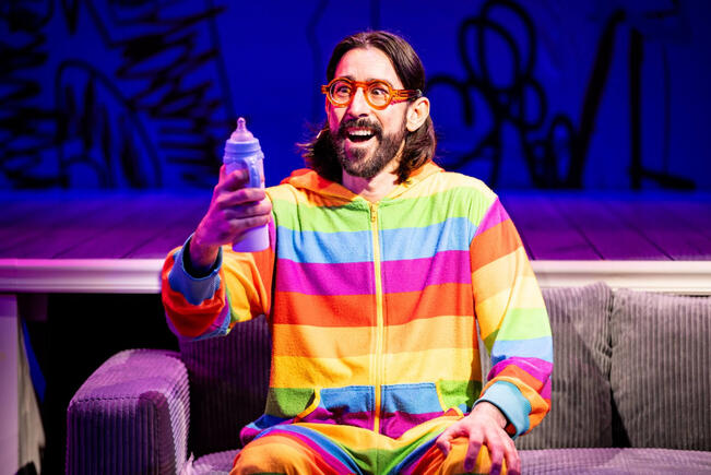 Max Crumm in THAT PARENTING MUSICAL. Photo by Maria Baranova